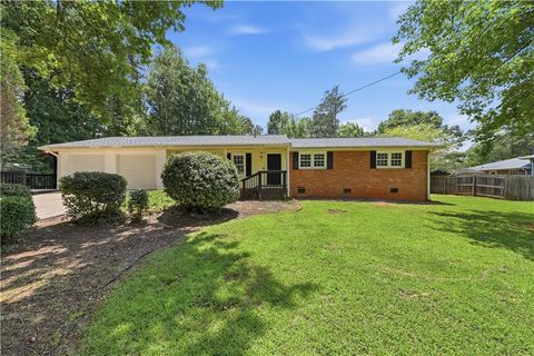 Homes For Sale - 6556 Glenwood Drive<br/> Douglas County, Douglasville, GA 30135