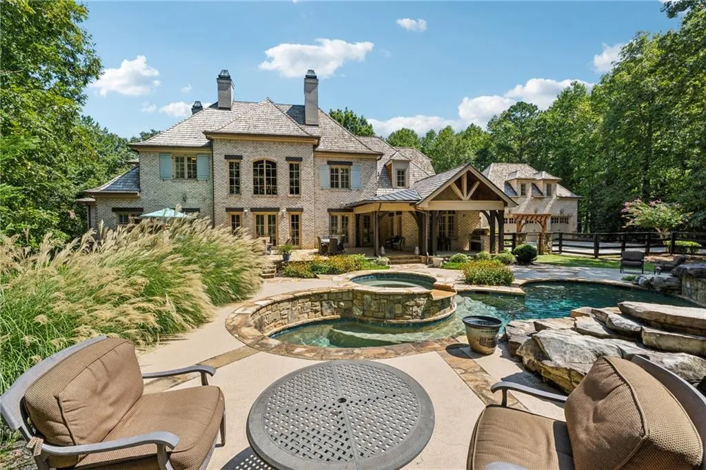 Ball Ground, Georgia 30107, United States, 5 Bedrooms Bedrooms, ,9 BathroomsBathrooms,Residential,Pending,43763