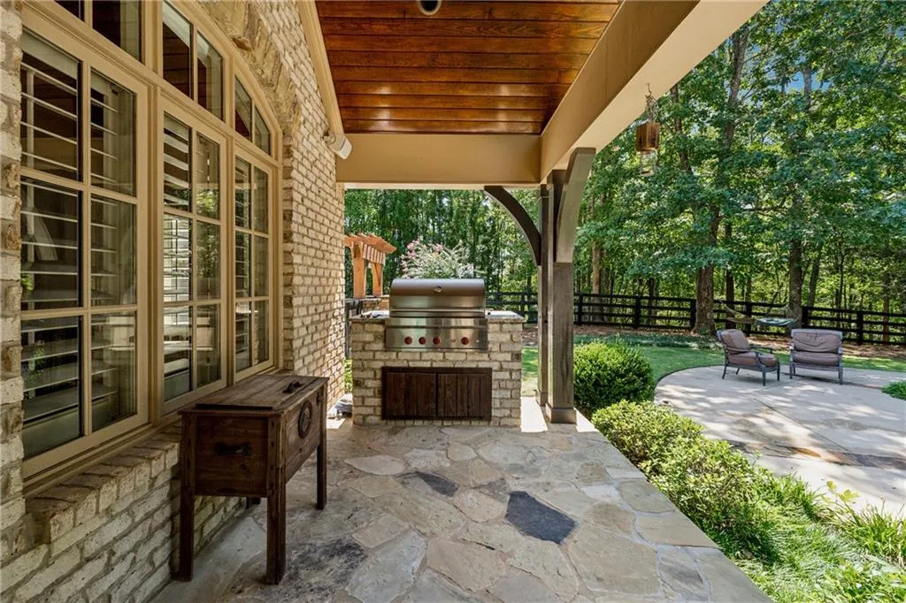 Ball Ground, Georgia 30107, United States, 5 Bedrooms Bedrooms, ,9 BathroomsBathrooms,Residential,Pending,43763