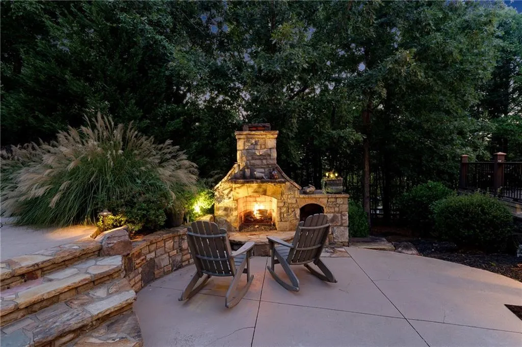 Ball Ground, Georgia 30107, United States, 5 Bedrooms Bedrooms, ,9 BathroomsBathrooms,Residential,Pending,43763