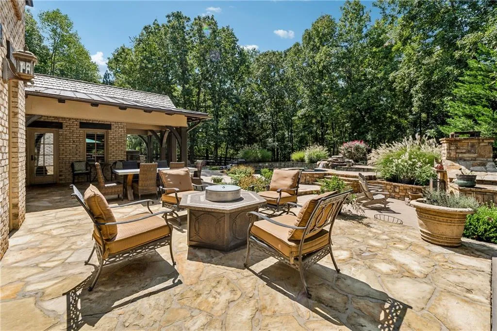 Ball Ground, Georgia 30107, United States, 5 Bedrooms Bedrooms, ,9 BathroomsBathrooms,Residential,Pending,43763