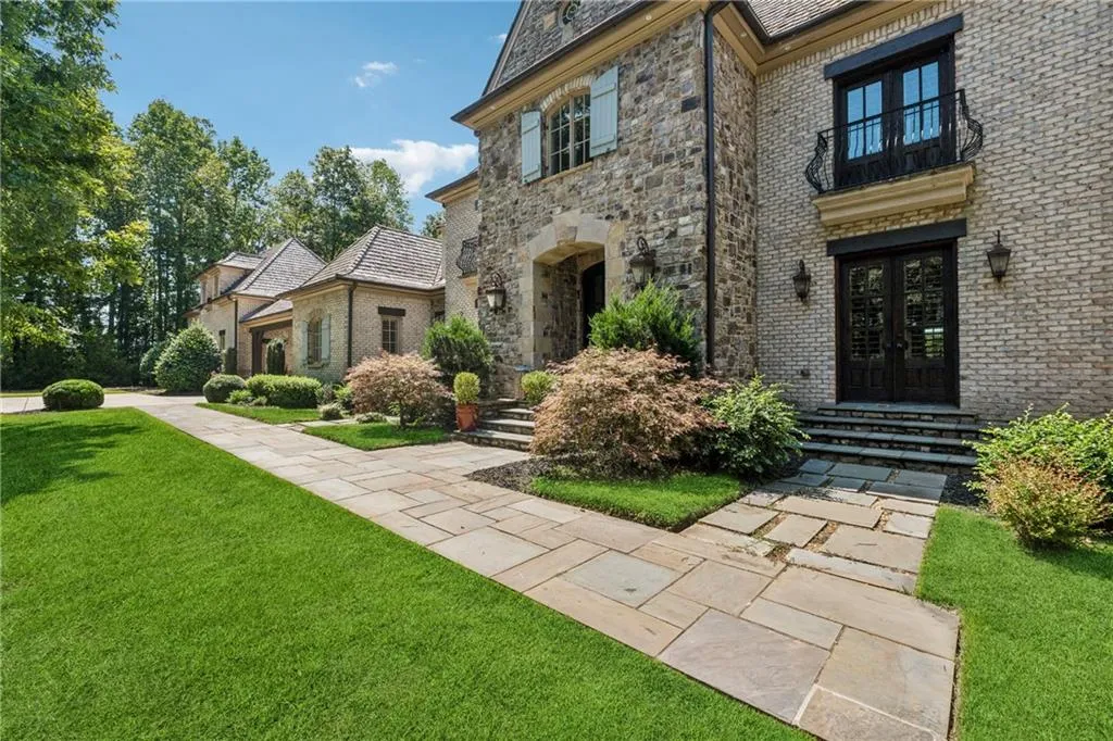 Ball Ground, Georgia 30107, United States, 5 Bedrooms Bedrooms, ,9 BathroomsBathrooms,Residential,Pending,43763