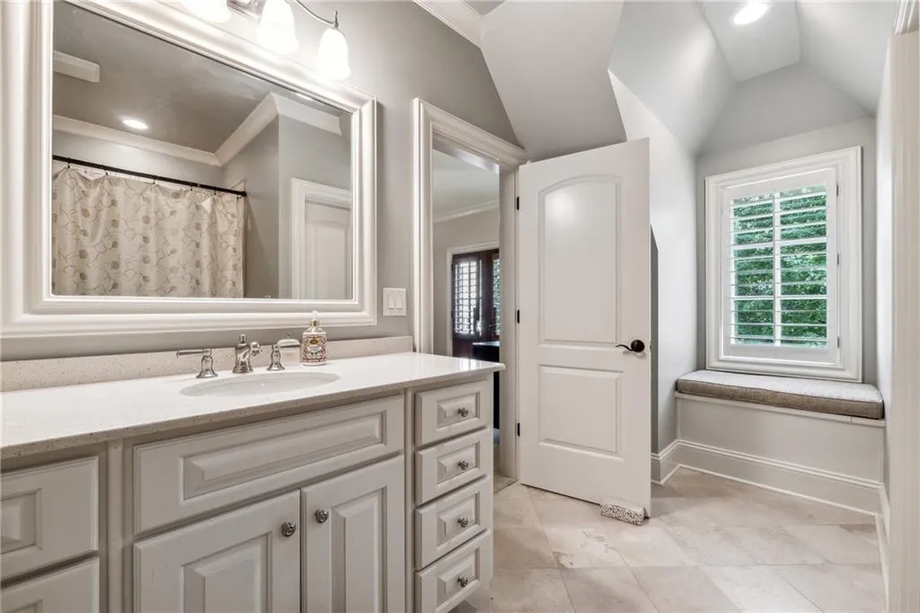 Ball Ground, Georgia 30107, United States, 5 Bedrooms Bedrooms, ,9 BathroomsBathrooms,Residential,Pending,43763