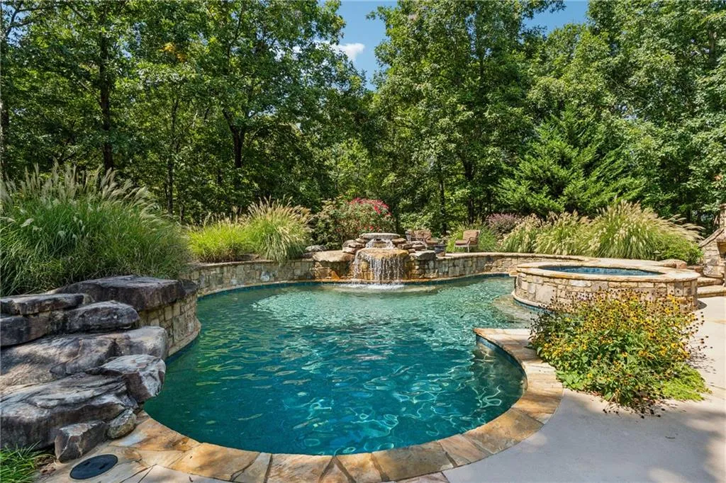 Ball Ground, Georgia 30107, United States, 5 Bedrooms Bedrooms, ,9 BathroomsBathrooms,Residential,Pending,43763