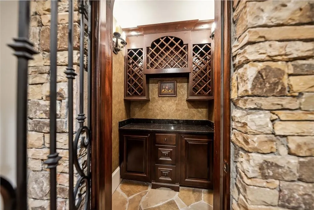 Ball Ground, Georgia 30107, United States, 5 Bedrooms Bedrooms, ,9 BathroomsBathrooms,Residential,Pending,43763