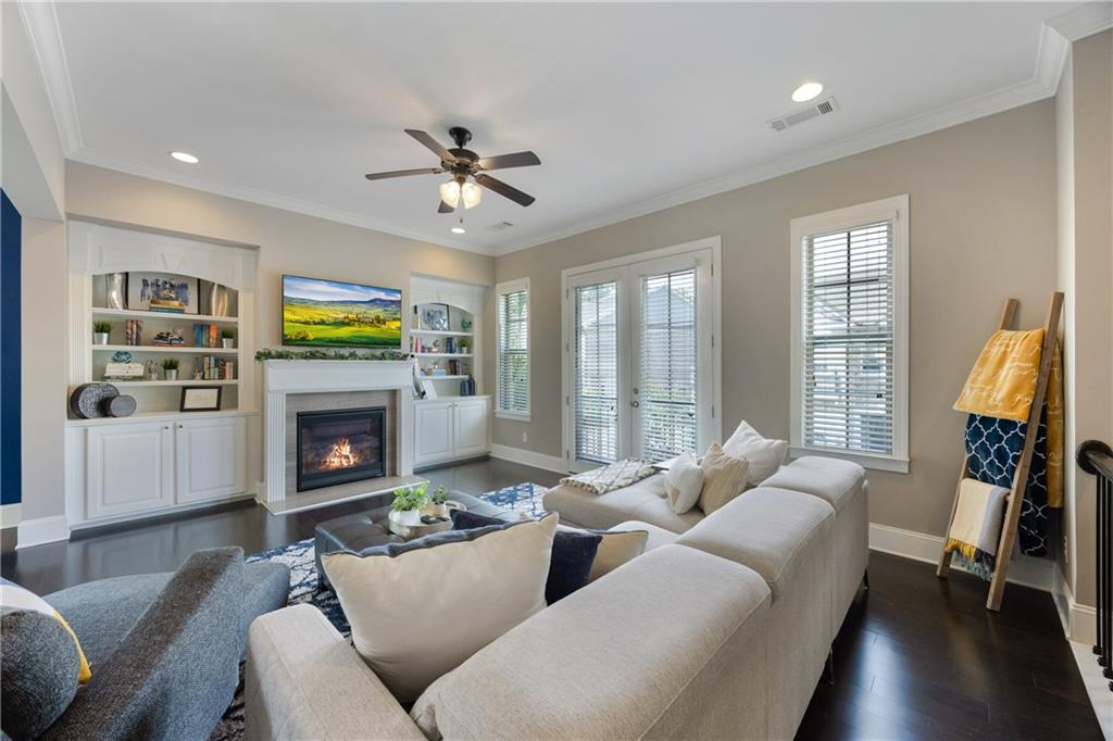 2790 Avington Lane SE