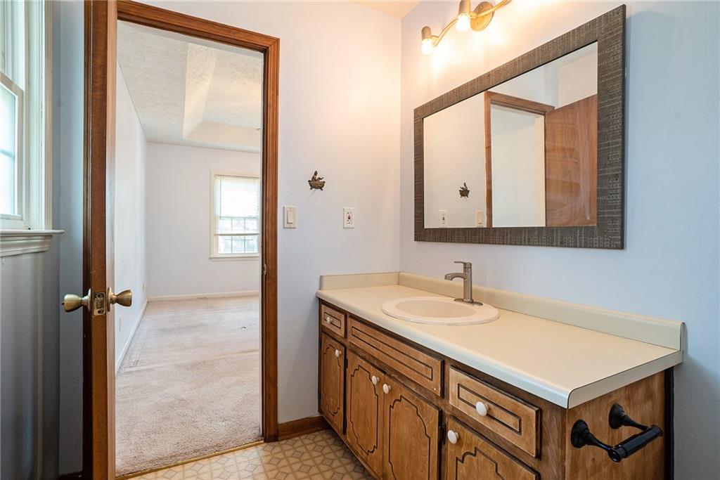 752 Fallowfield Drive, Loganville, Georgia image 20