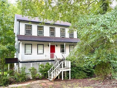 Homes For Sale - 2772 Arctic Court<br/> Morrow, GA 30260