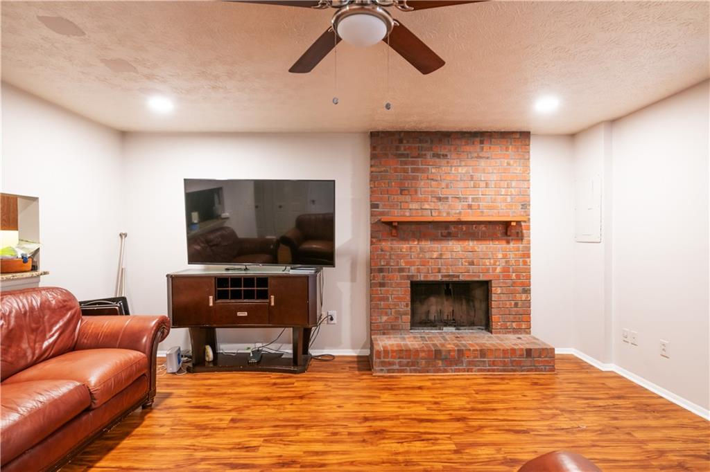 1406 Springleaf Circle, Smyrna, Georgia image 7