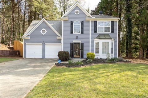 Homes For Sale - 2010 Hidden Valley Drive<br/> Marietta, GA 30008