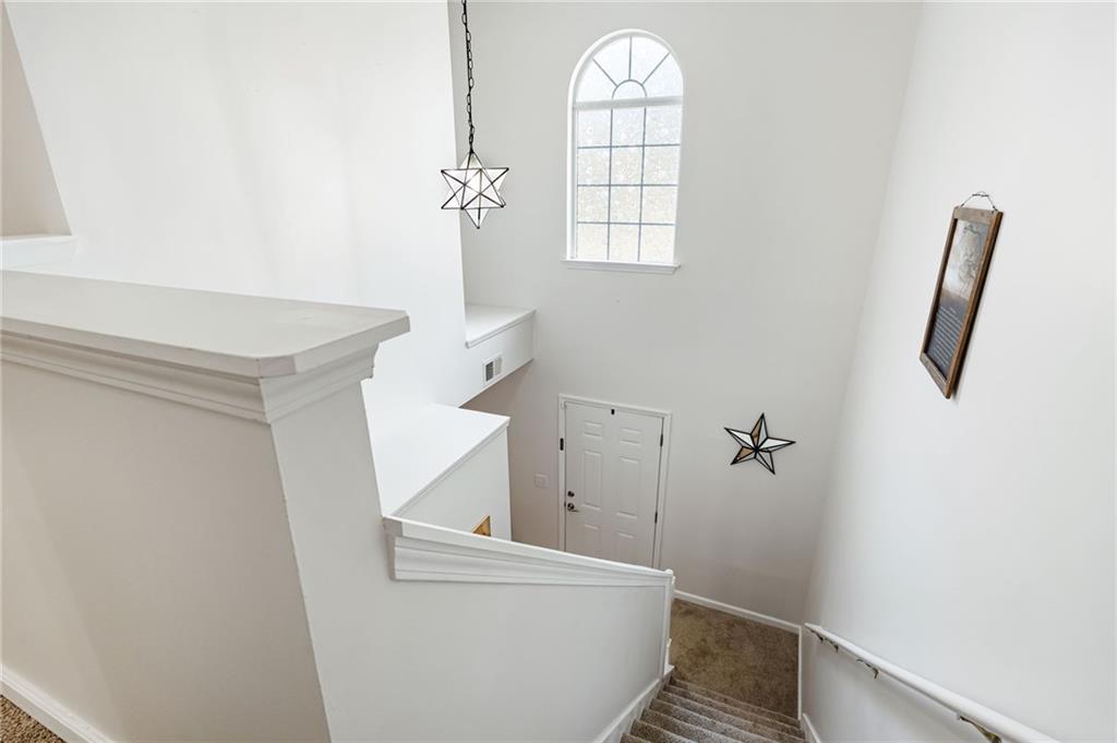 2010 Hidden Valley Drive SW