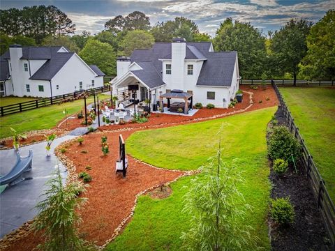 A home in Dawsonville