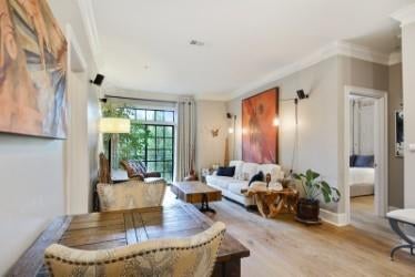 1055 Piedmont Avenue 204