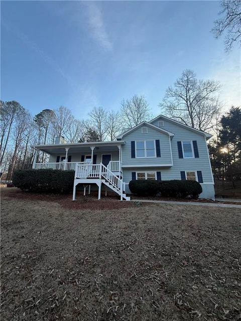 Homes For Sale - 290 Mill Pointe Trail<br/> Dallas, GA 30157