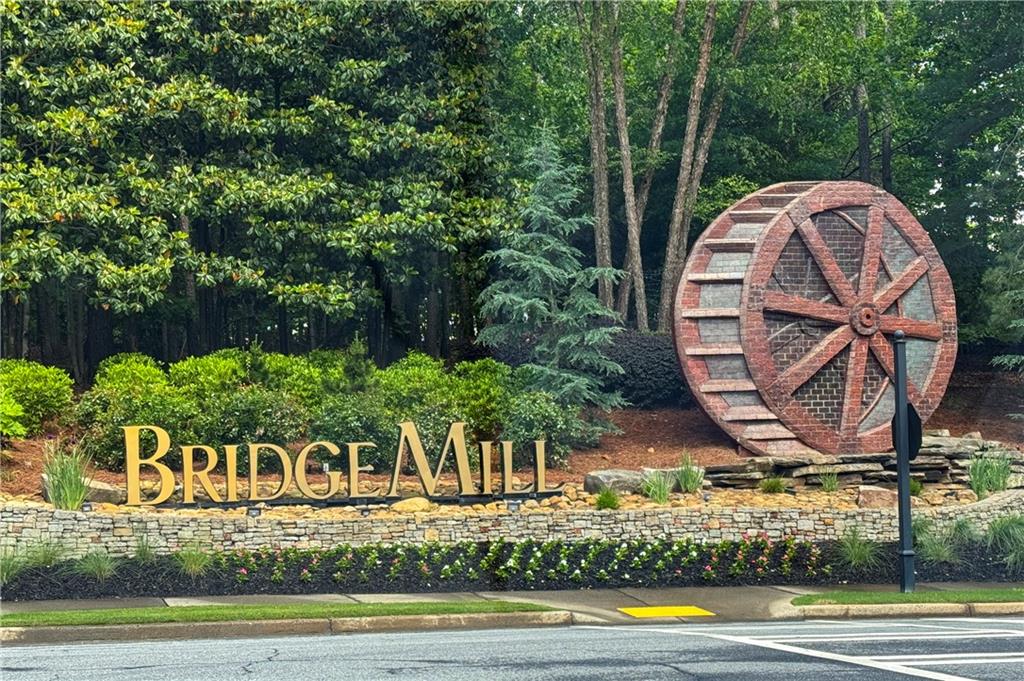 3083 Woodbridge Lane