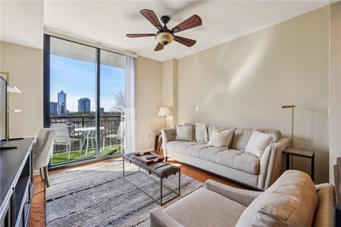 Condo For Sale - 3040 Peachtree Road #606<br/> Fulton County, Atlanta, GA 30305