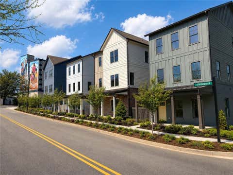 Homes For Sale - 3303 Stillwood Drive<br/> Fulton County, Hapeville, GA 30354