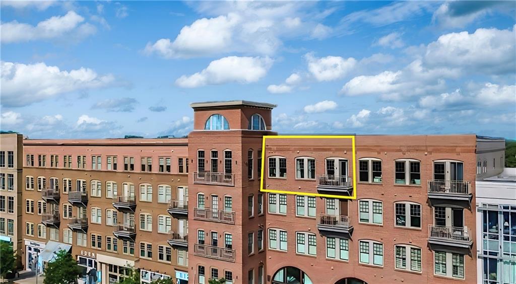 360 Chambers Street 405