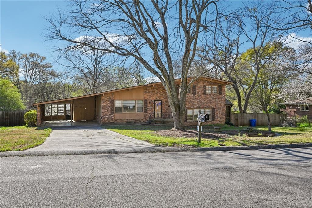 1324 N Hicks Circle NW