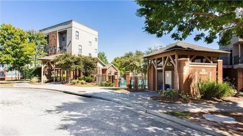 Condo For Rent - 898 Oak Street #1307<br/> Atlanta, GA 30310