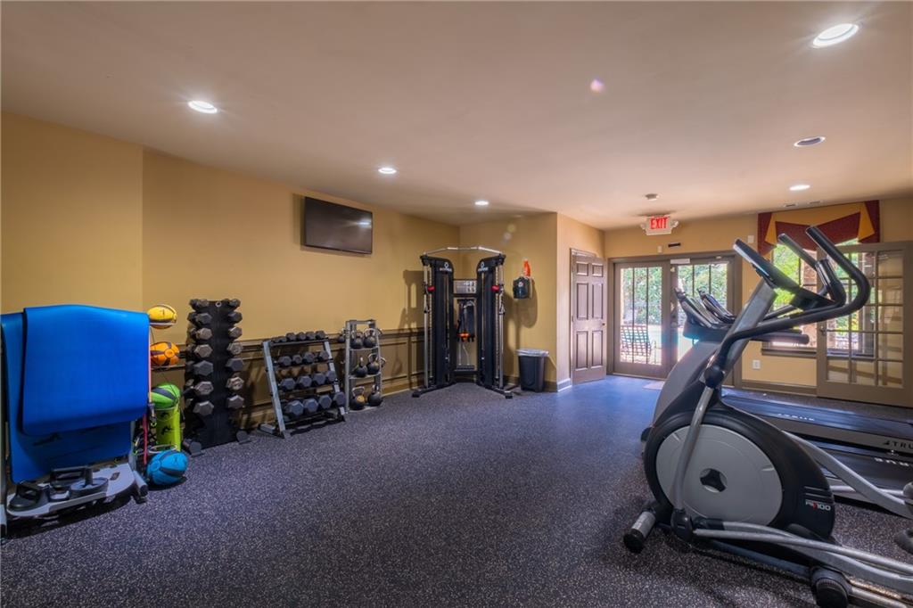 2171 W Village Lane, Smyrna, Georgia image 38