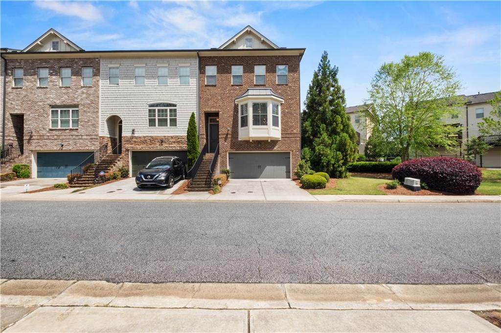 2171 W Village Lane, Smyrna, Georgia image 2