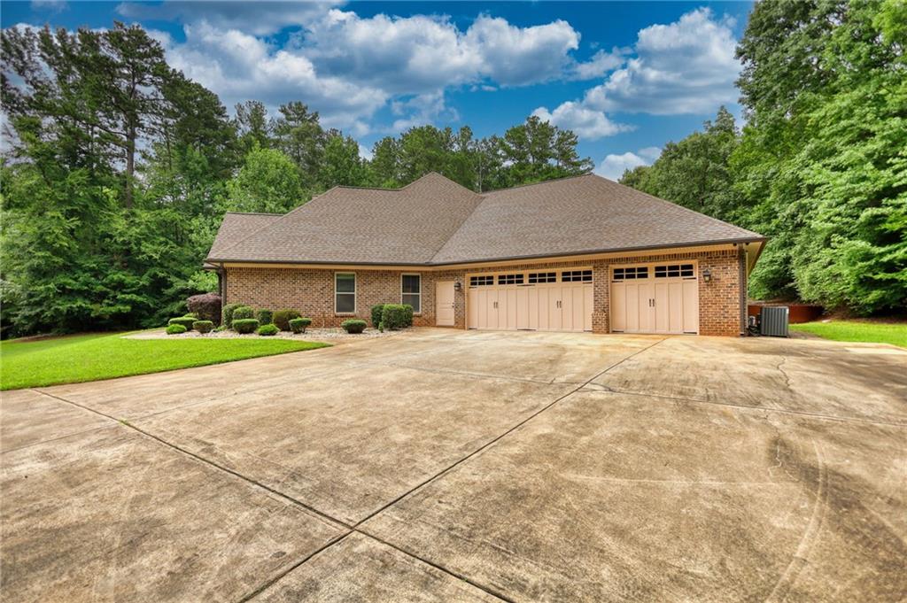 360 Wyldewoode Drive