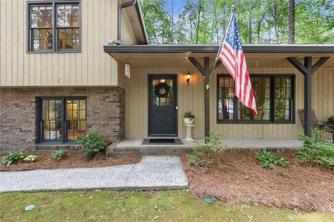 Homes For Sale - 3379 Mountain Hollow Drive<br/> Marietta, GA 30062