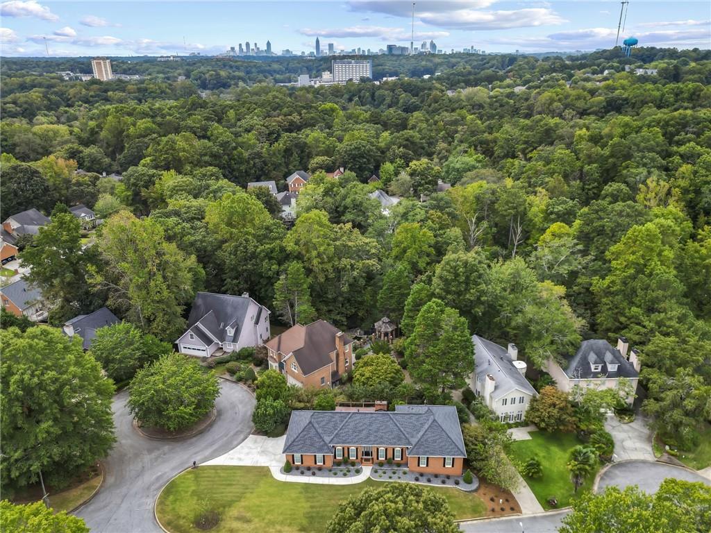 950 Heritage Hills