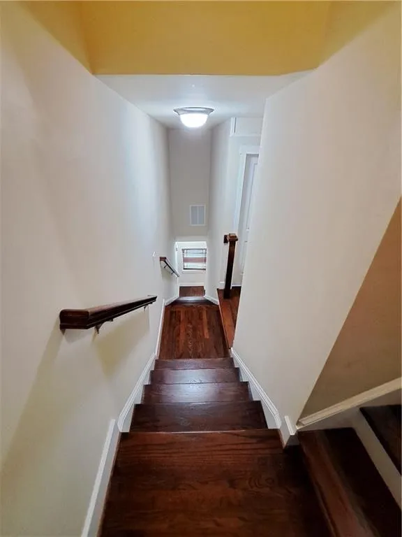 Atlanta, Georgia 30309, United States, 2 Bedrooms Bedrooms, ,3 BathroomsBathrooms,Residential,Active,237761