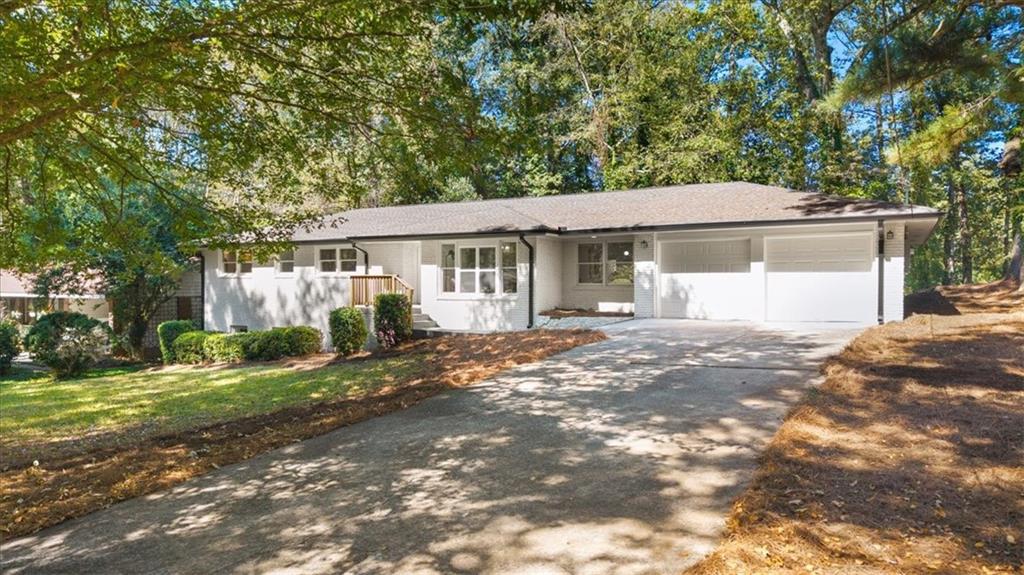 2115 Honeysuckle Lane SW