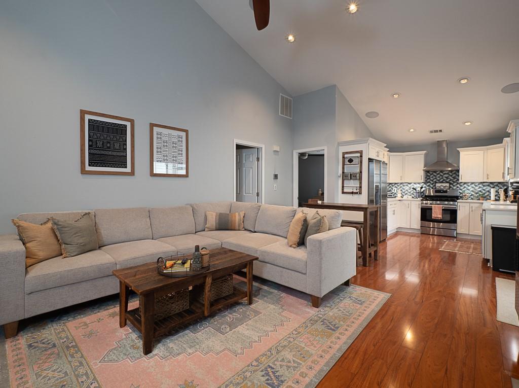 2790 Barnwood Crossing