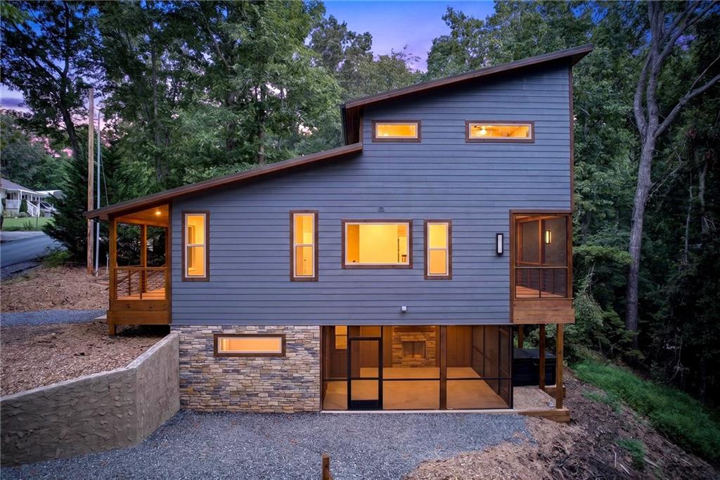 287 Lakeview Circle