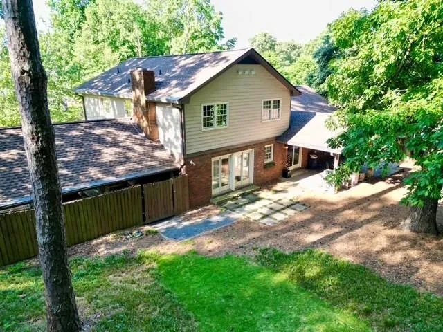 Atlanta, Georgia 30328, United States, 4 Bedrooms Bedrooms, ,4 BathroomsBathrooms,Residential,Pending,141708