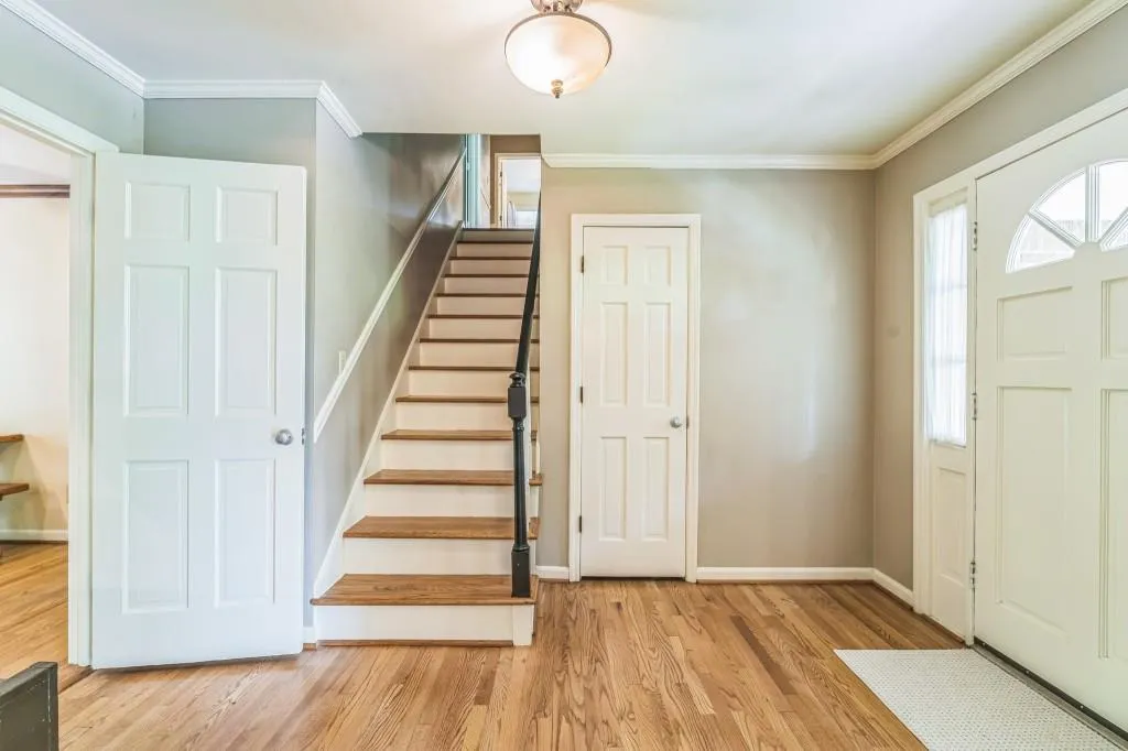 Atlanta, Georgia 30328, United States, 4 Bedrooms Bedrooms, ,4 BathroomsBathrooms,Residential,Pending,141708