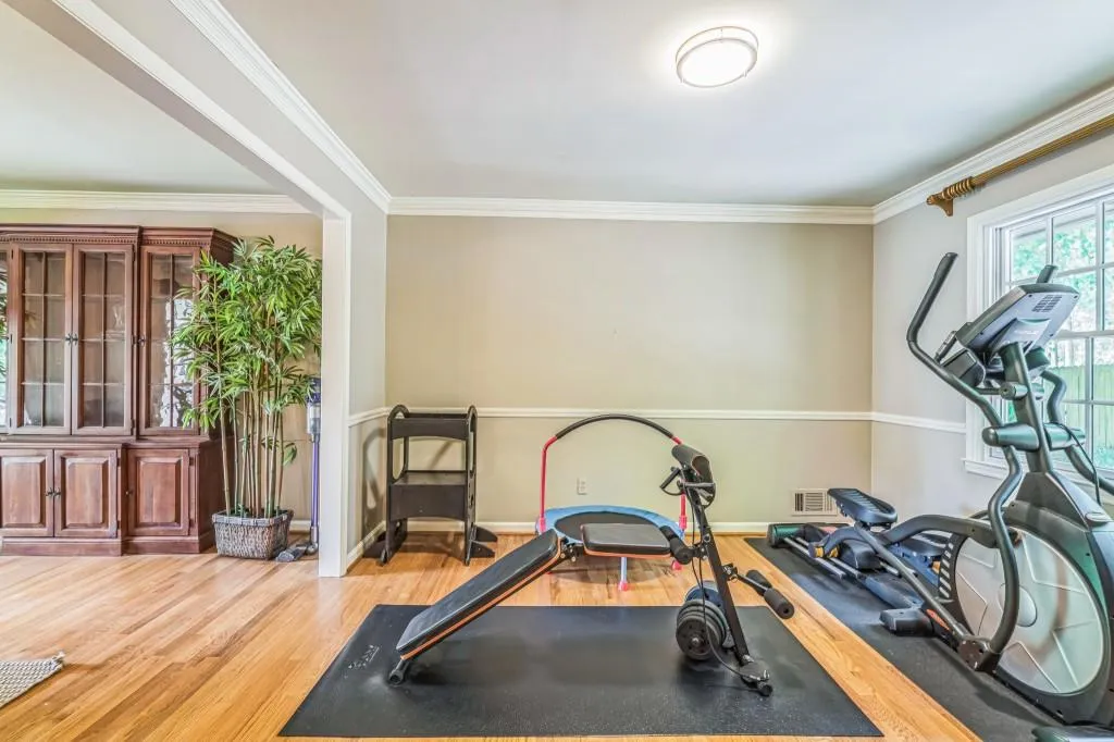 Atlanta, Georgia 30328, United States, 4 Bedrooms Bedrooms, ,4 BathroomsBathrooms,Residential,Pending,141708