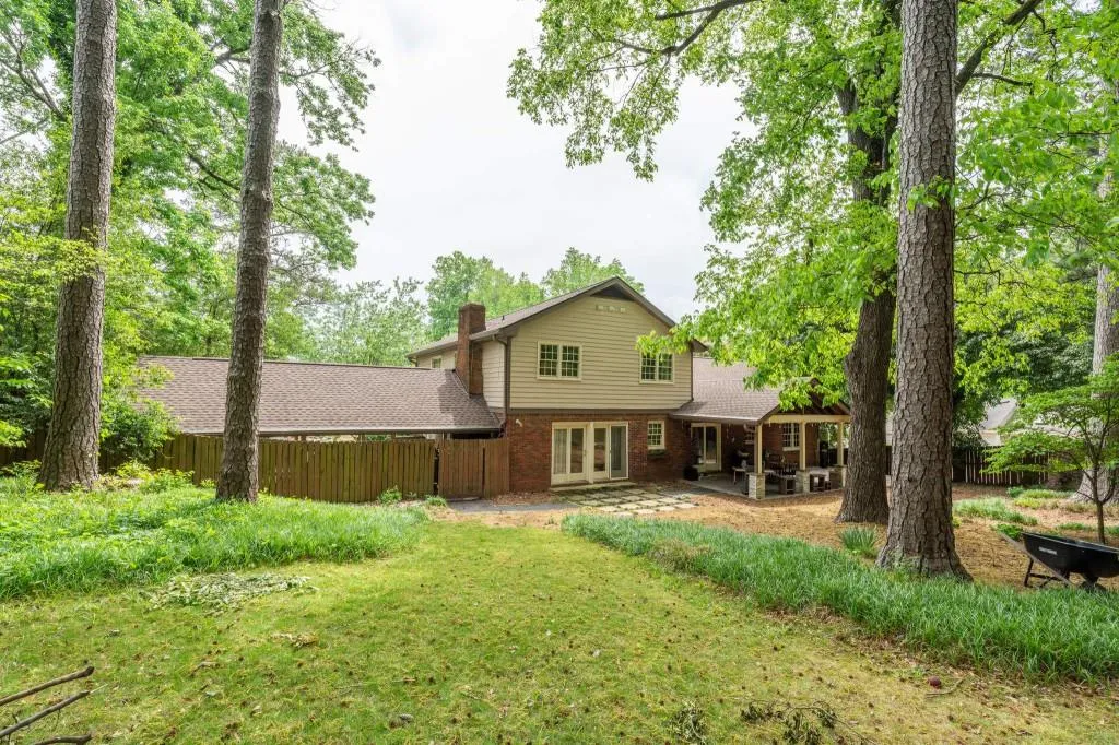 Atlanta, Georgia 30328, United States, 4 Bedrooms Bedrooms, ,4 BathroomsBathrooms,Residential,Pending,141708