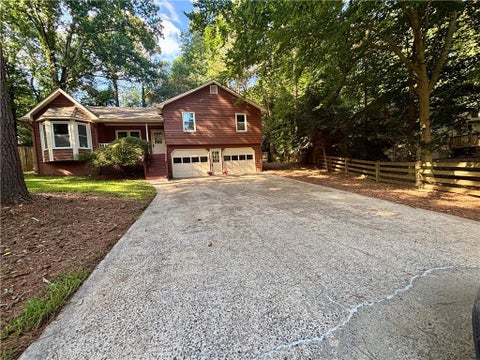 Homes For Sale - 104 Southfork Drive<br/> Woodstock, GA 30189