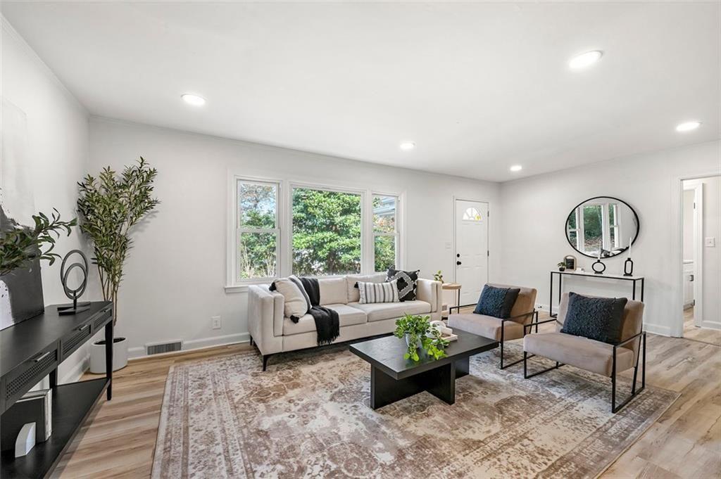 2376 Cross Street, Atlanta, Georgia image 4