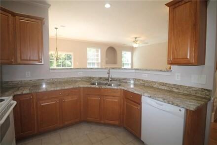 3082 Brockenhurst