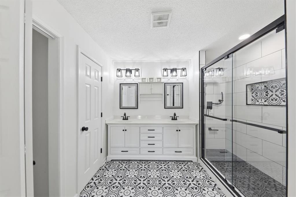 213 Kenninghall Lane SE