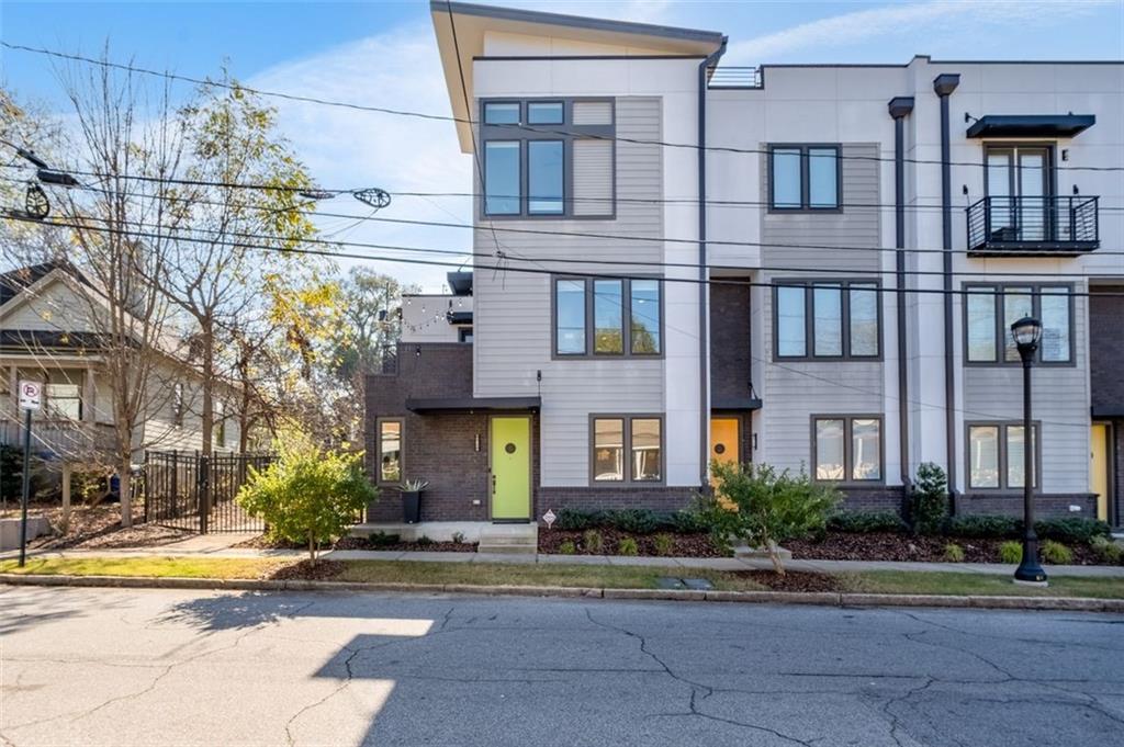 415 Gartrell Street SE 1