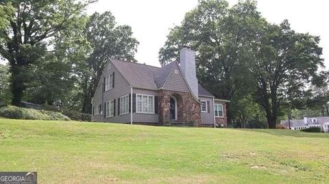 A home in Lindale