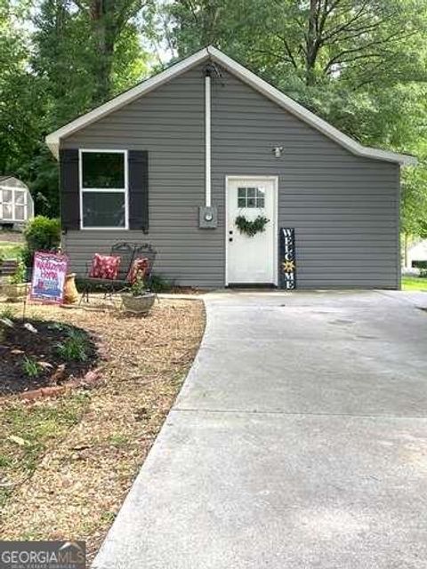 A home in Lindale