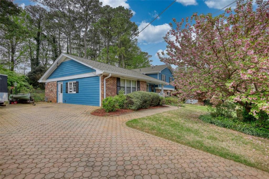 493 James Street Sw, Lilburn, Georgia image 4