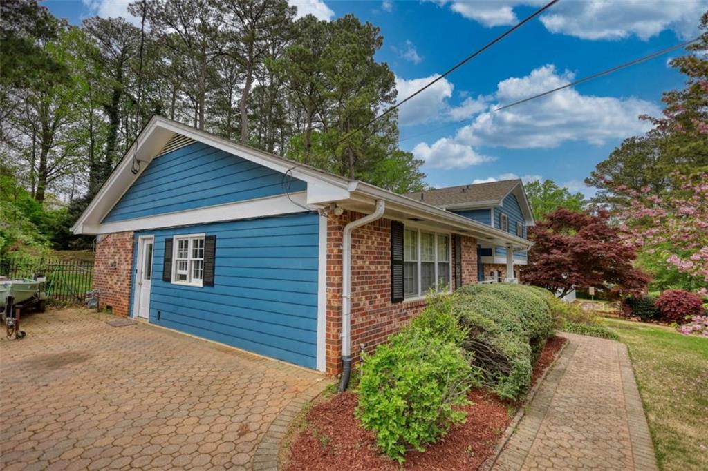 493 James Street Sw, Lilburn, Georgia image 5