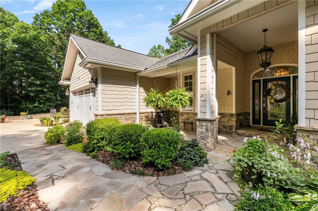 94 DAWSON Drive