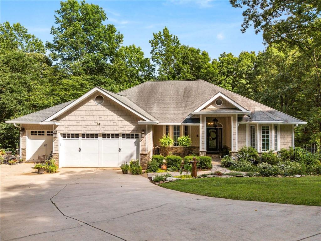 94 DAWSON Drive