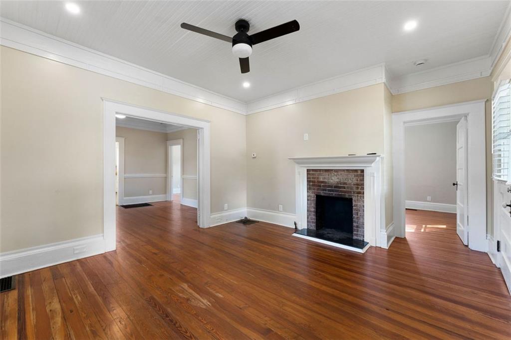 309 West Avenue