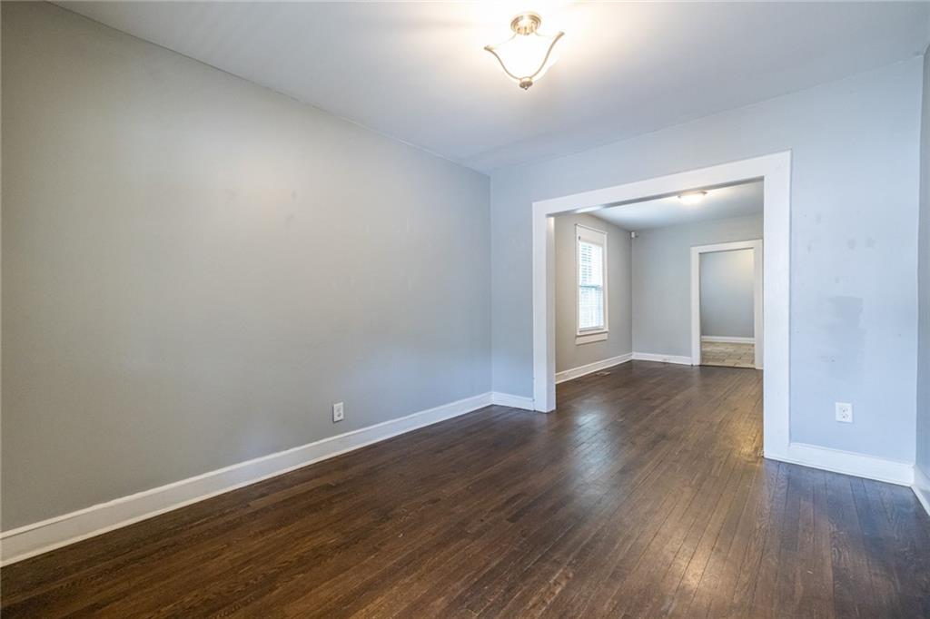 595 ROCKWELL Street SW